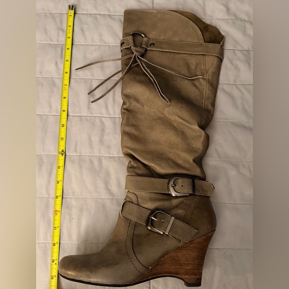 Naughty Monkey Platform Boots - Picture 5 of 6